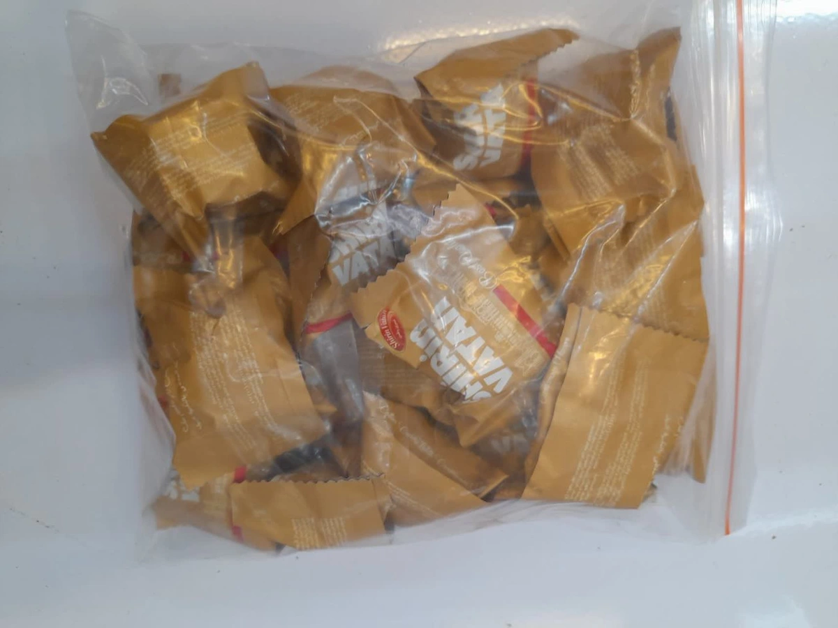 پشمک دو سر پرس با روکش شیری و طعم ارده 250 گرمی شیرین وطن