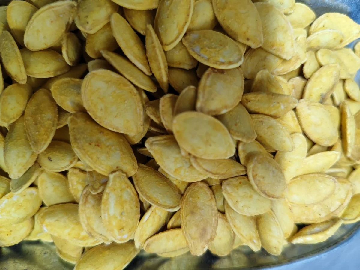 تخمه کدو بو داده کیلویی